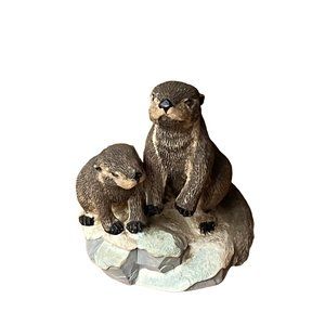Resin River Otter Figurine forest animal miniature mom baby wild north A